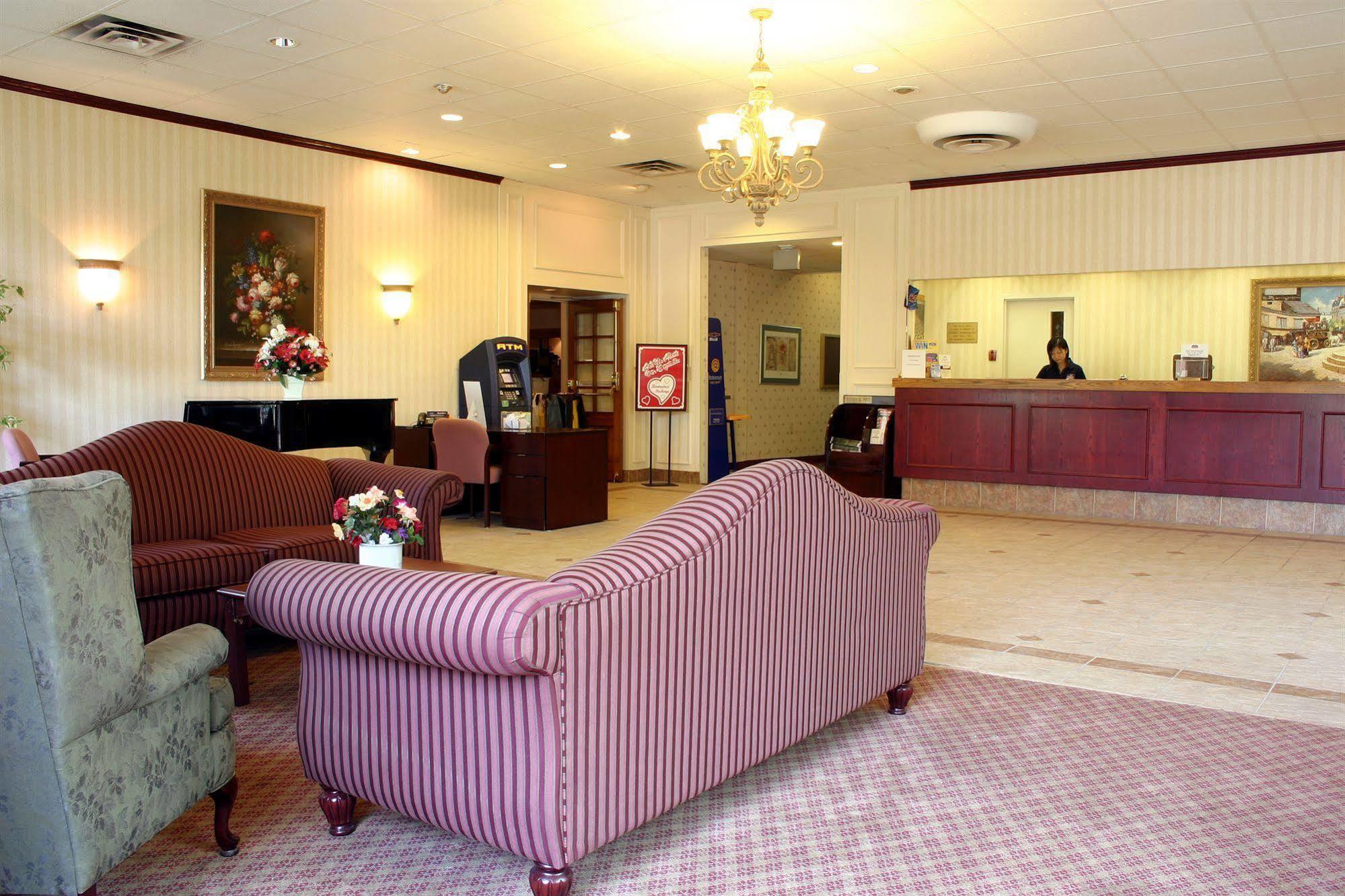 Toronto East Inn Exterior photo